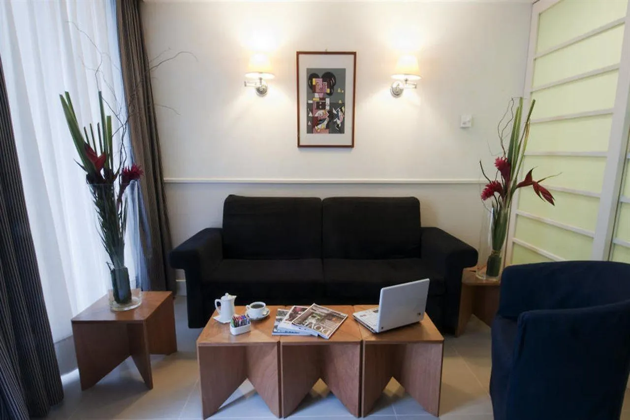 San Giacomo 32 Residence Napoli 4*,